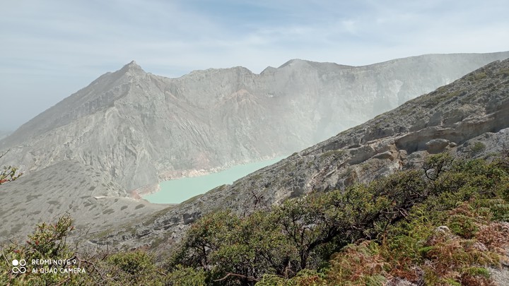 Ijen crater
