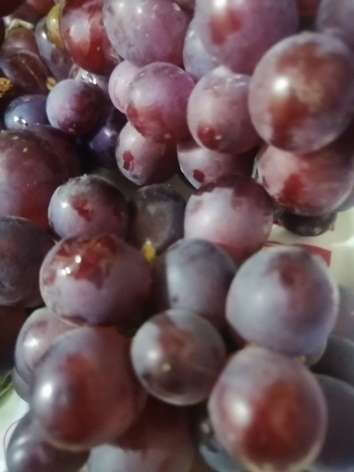 red grapes