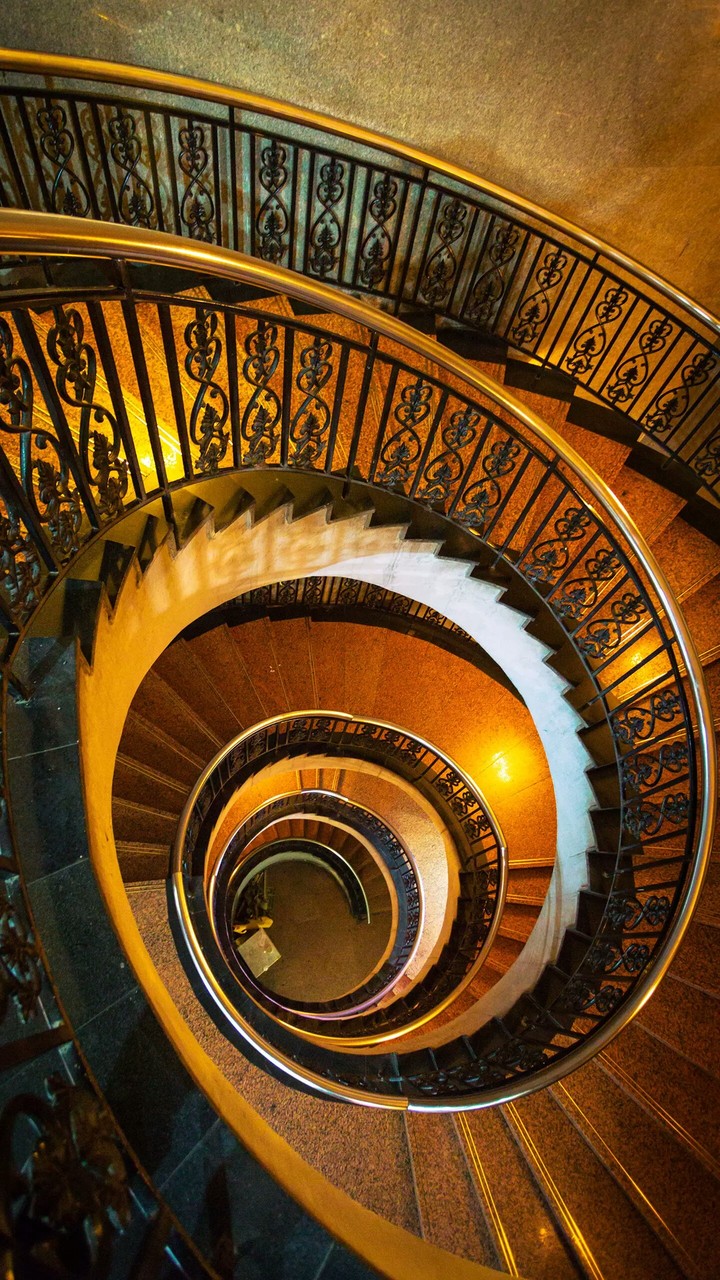 Rounding staircase