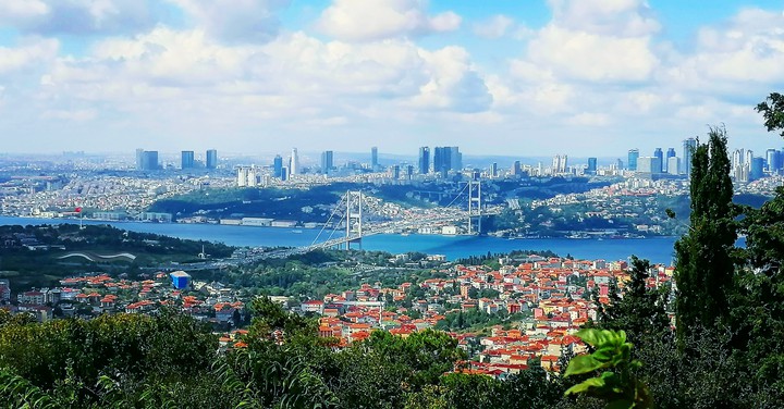 çamlıca Tepesinden İstanbul seyri