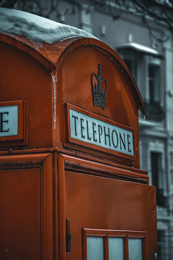 telephone
