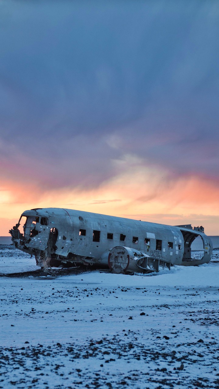 crashed plane