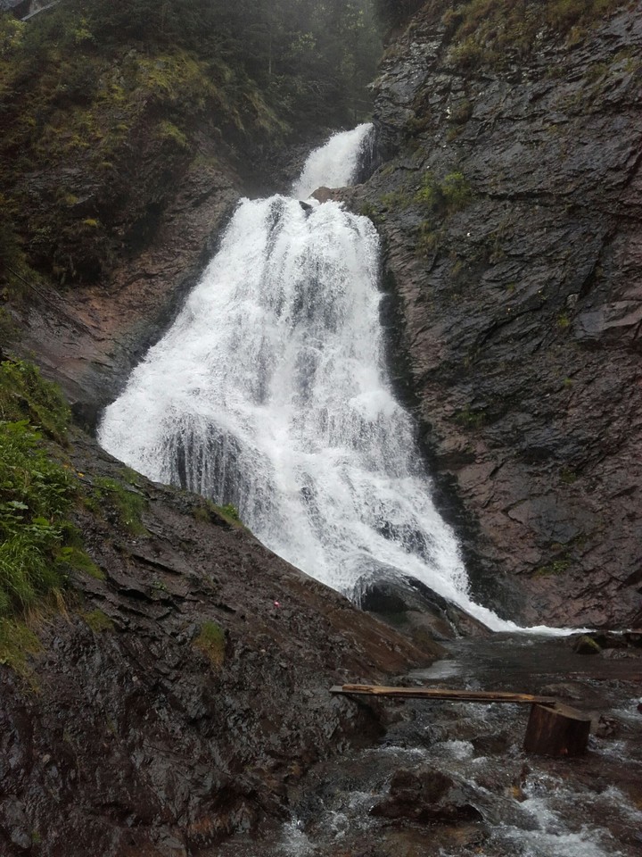 #Cascade