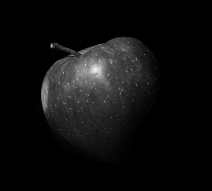 Apple a day keeps the doc away