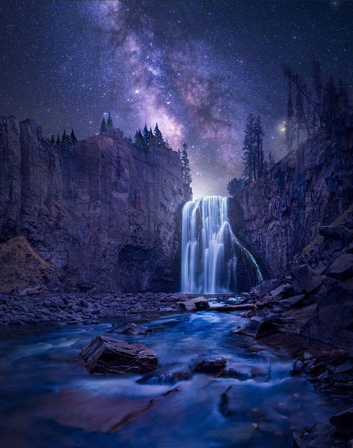 Milkyway & Waterfall