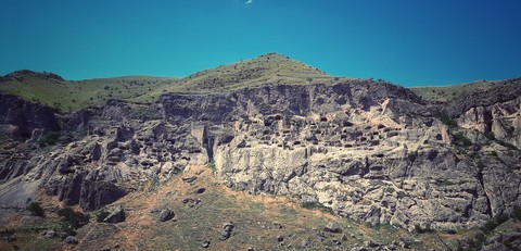 Vardzia cave city