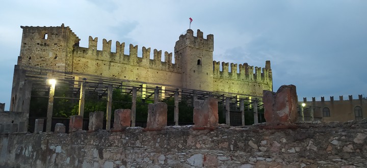 Castle in Torri del Benaco