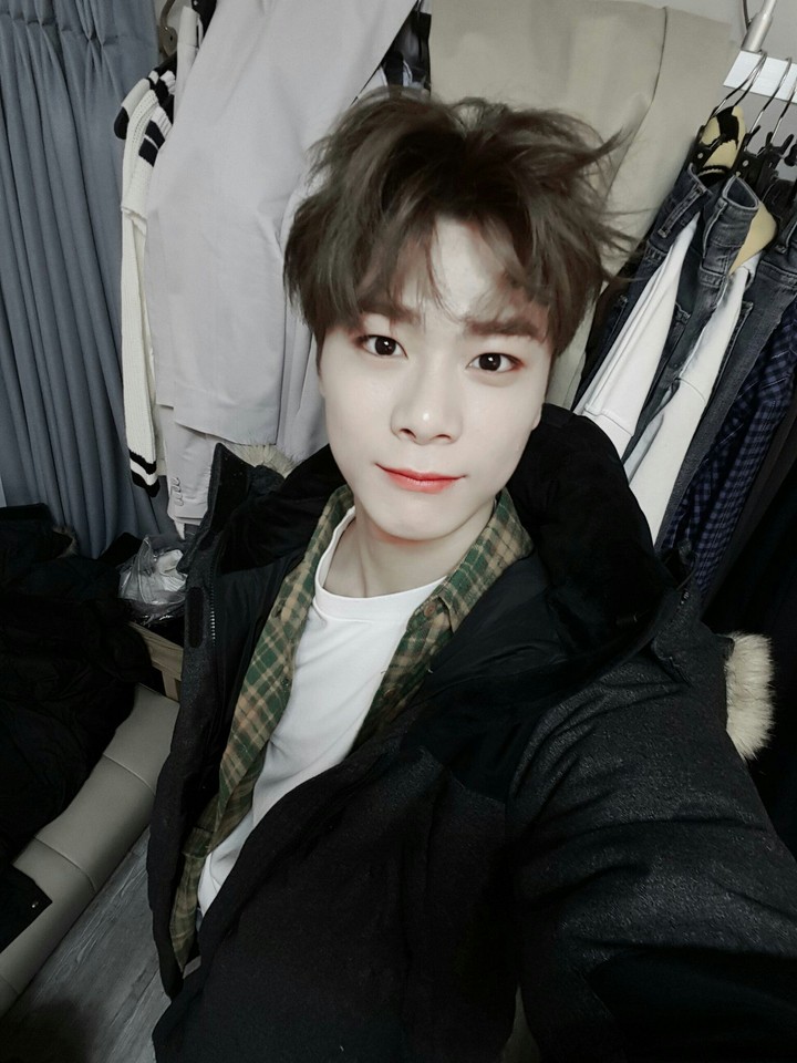 Moonbin