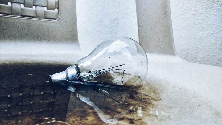 Light bulb