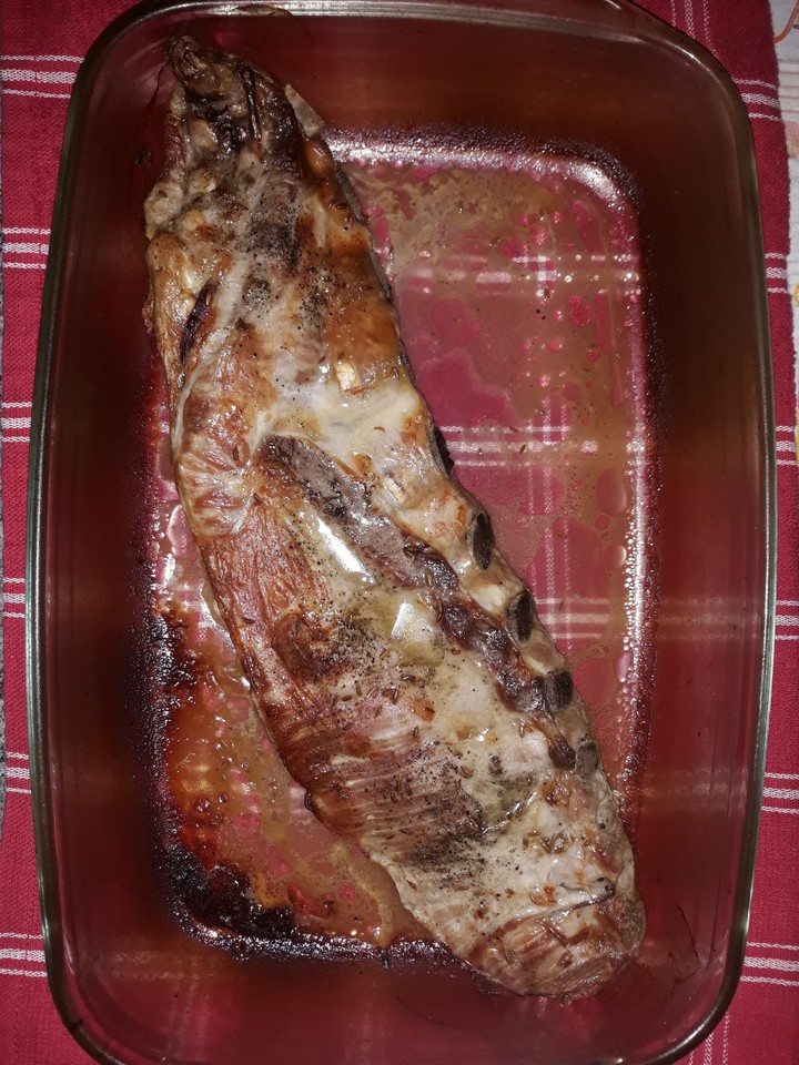 Tira de costillas al horno