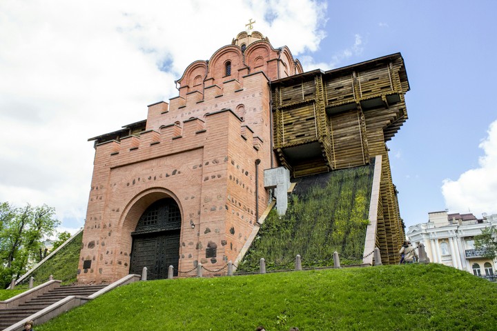 Golden gates