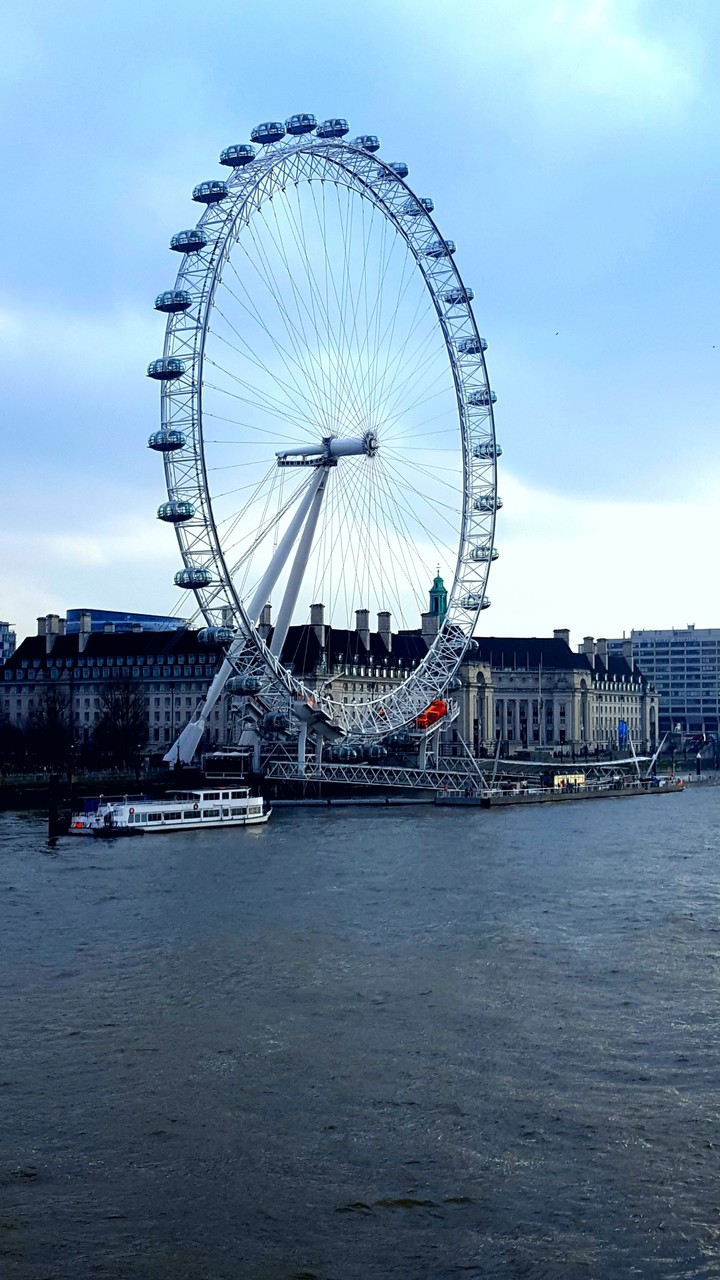 #London #LondonEye #Thames #River