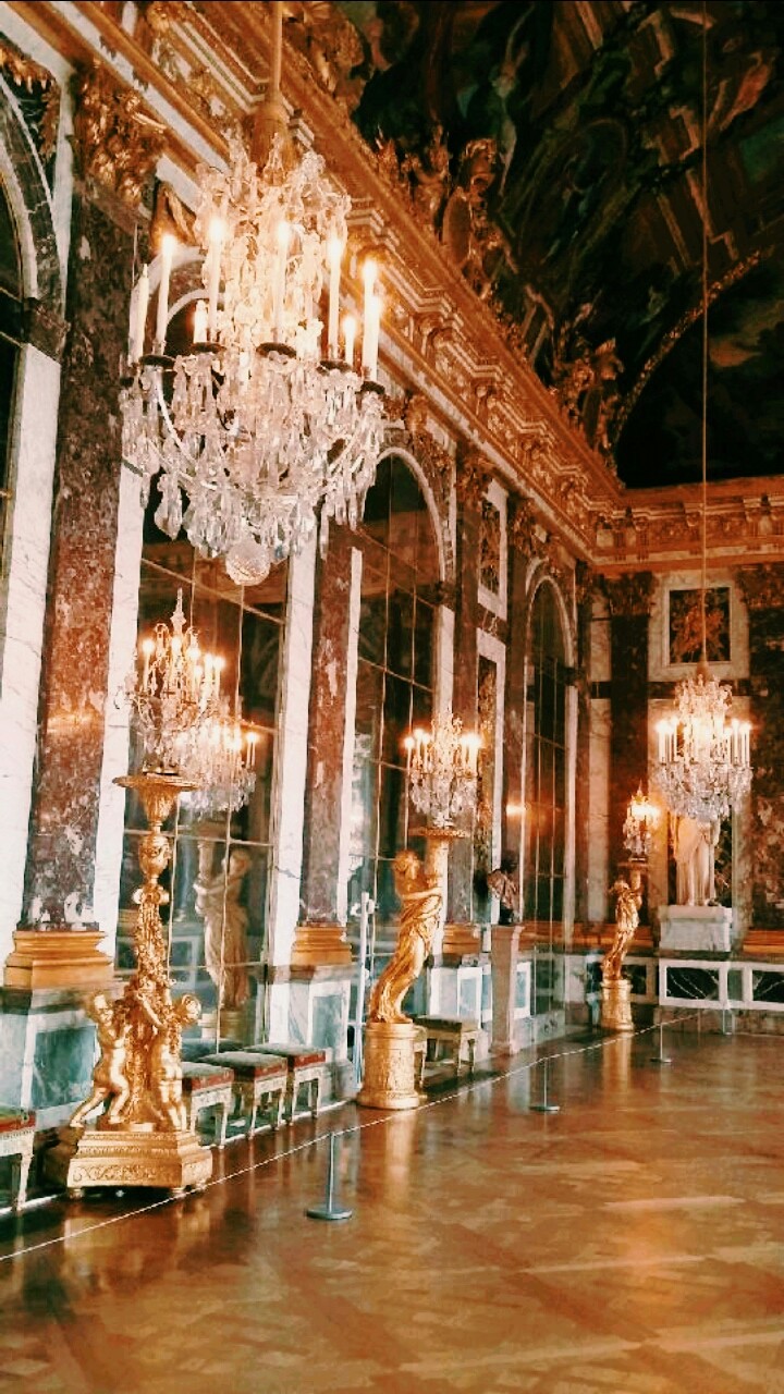 Versailles
