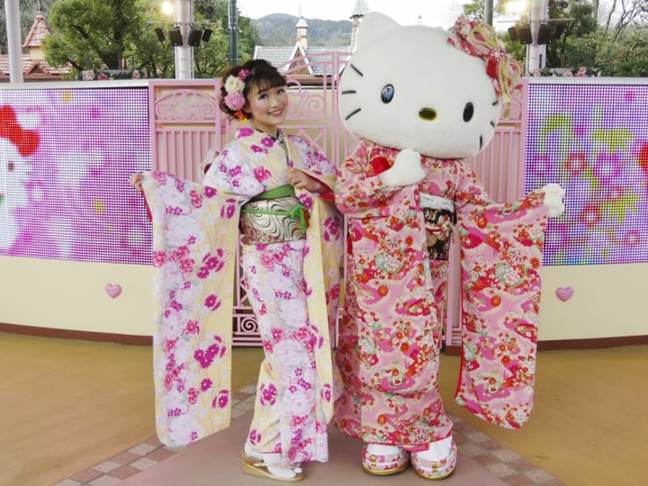 New Year's furisode kimono