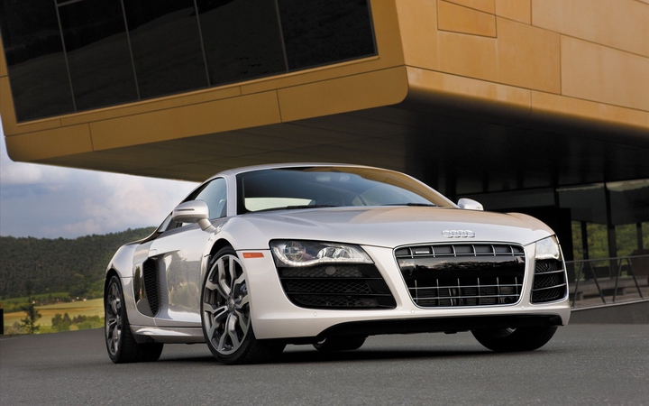 Audi R8