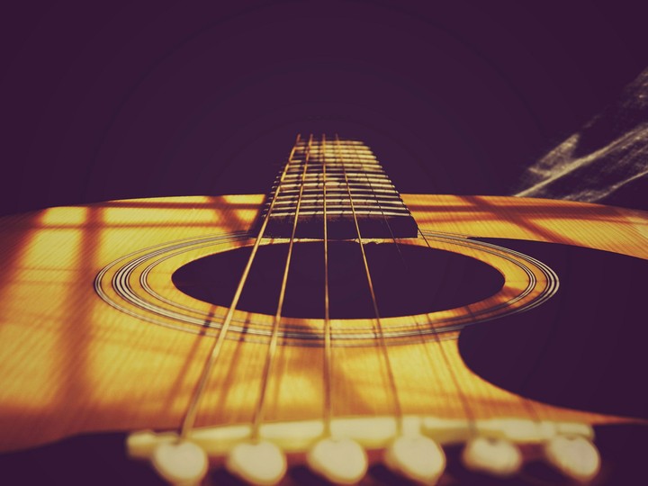 looking up the guitar