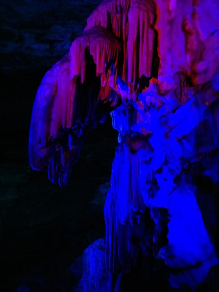 cave