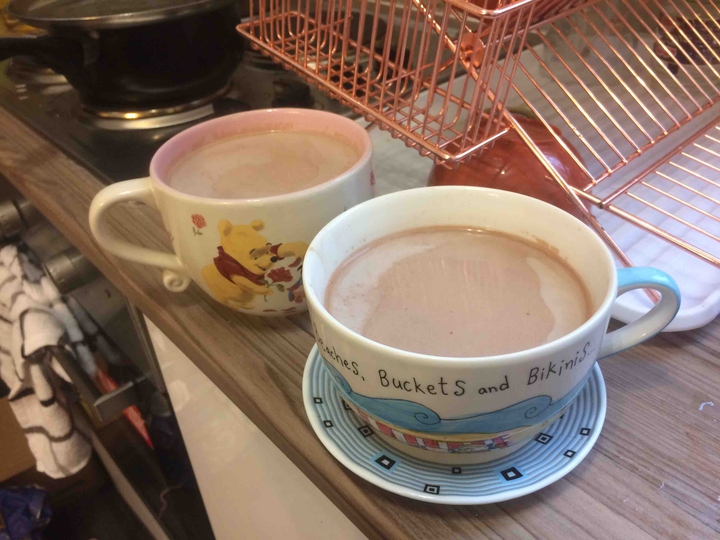 Giant Cups