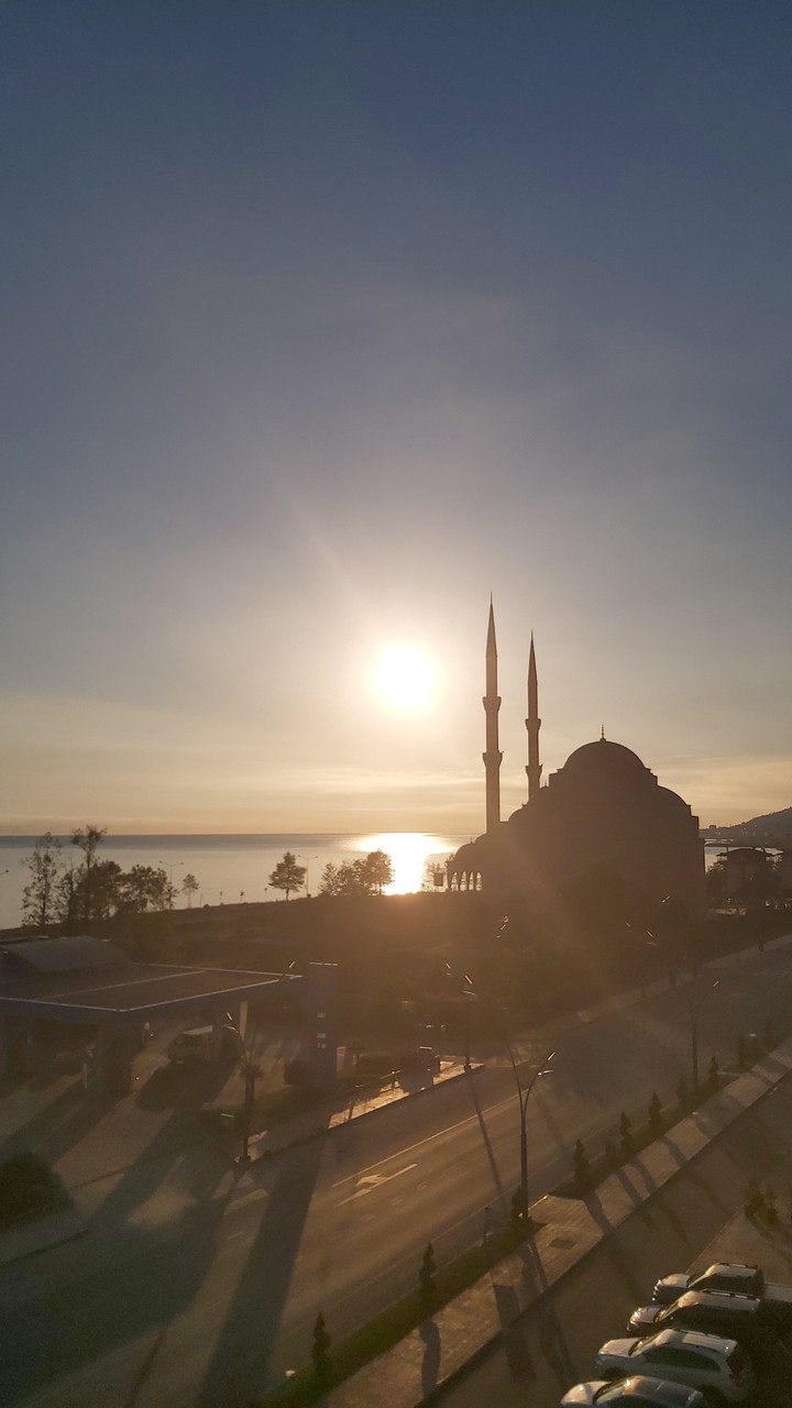 sunshine & mosque