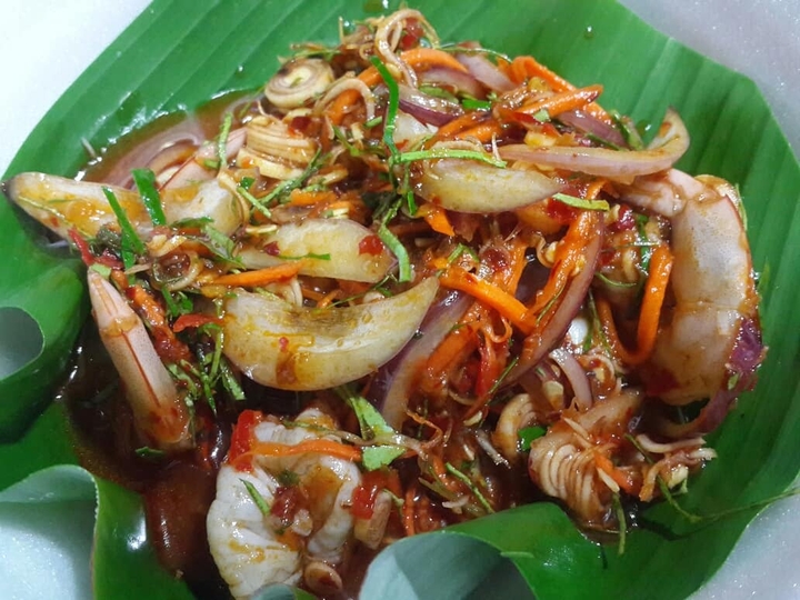พล่ากุ้ง