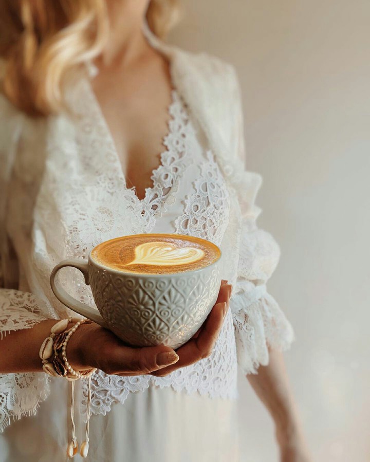 Start The Day With A Hot Cup Of Creamy Latte ❤️