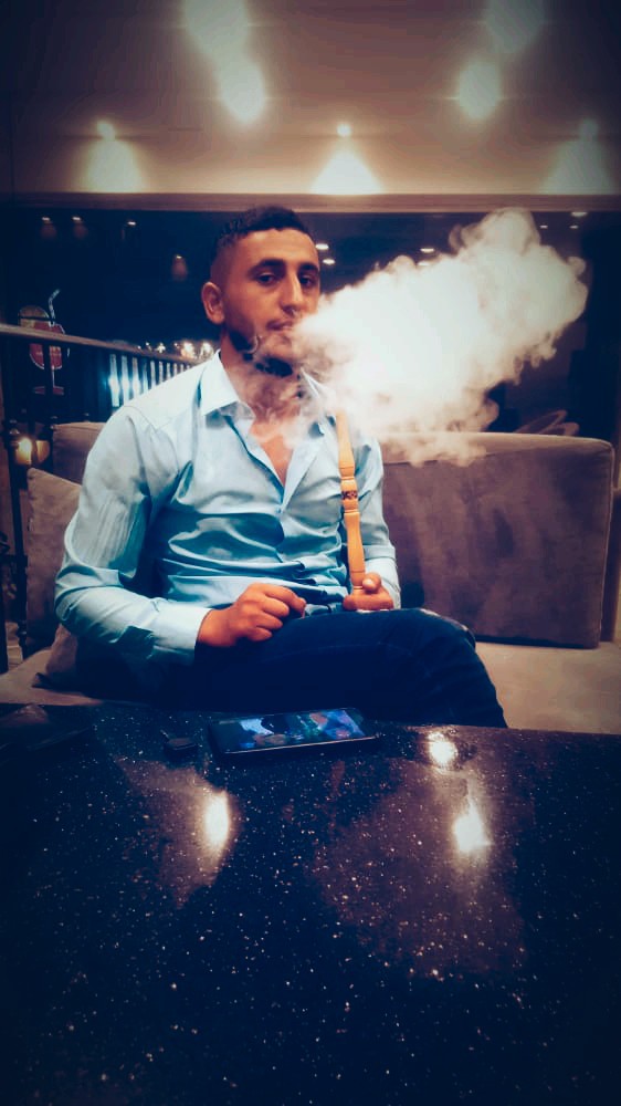 الحيات عيبرا عن شخص واشخاص ???