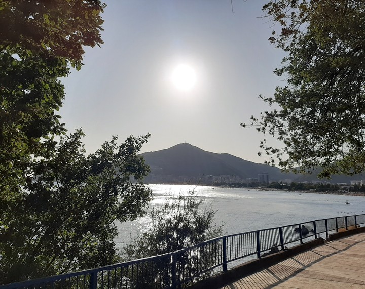 sea.. mountain.. sun.. walk