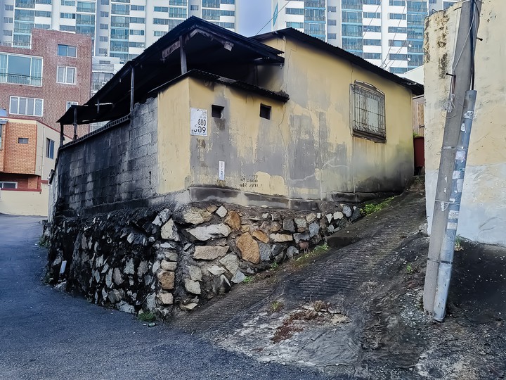 haunted house