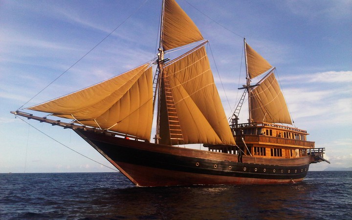 Sailing Ship