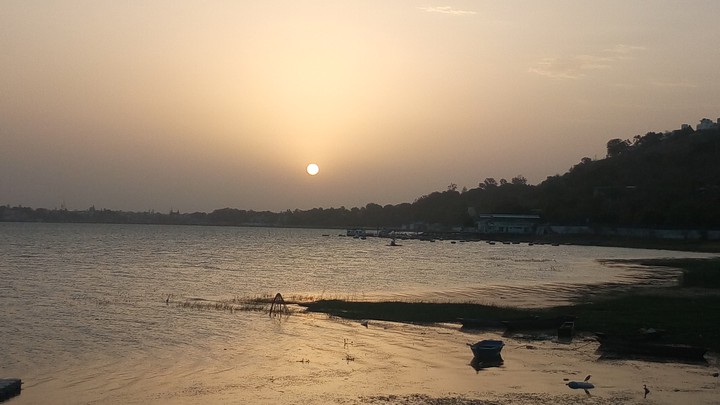Sunrise at Lakevo