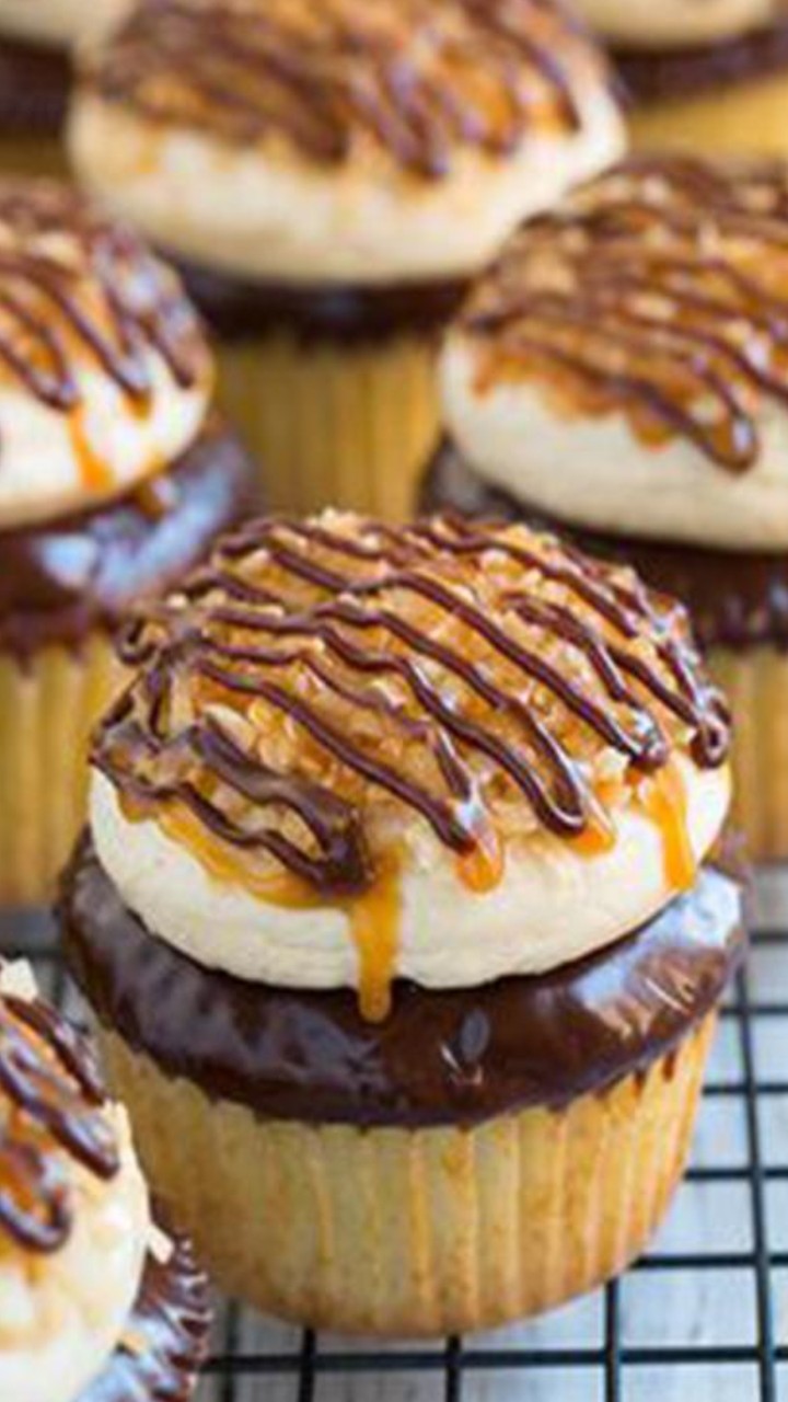 Swwet Chocolate and Caramel Cupcake