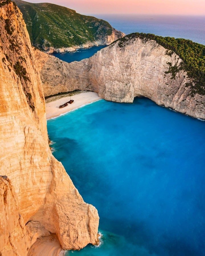 Do you wanna visit this island ?