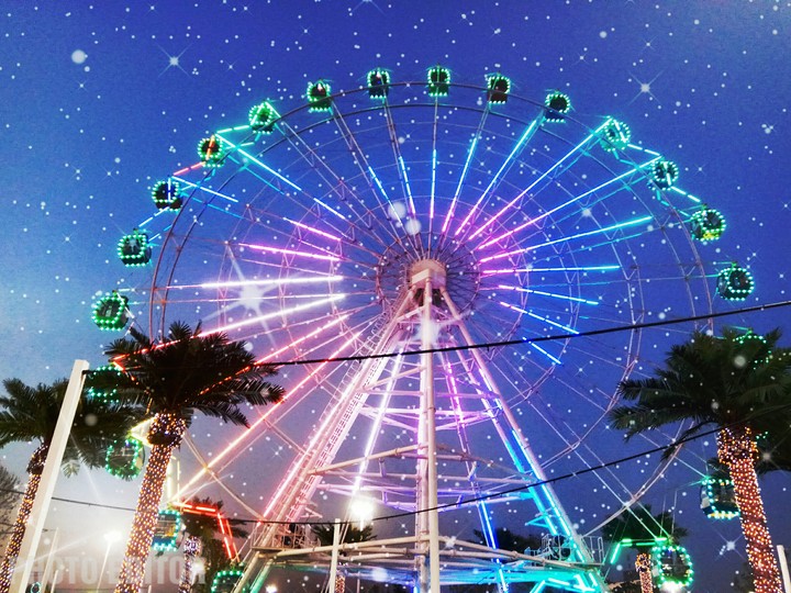 парк. колесо обозрения. park. attractions