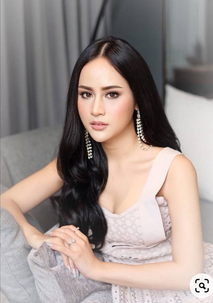 beautiful ladyboy
