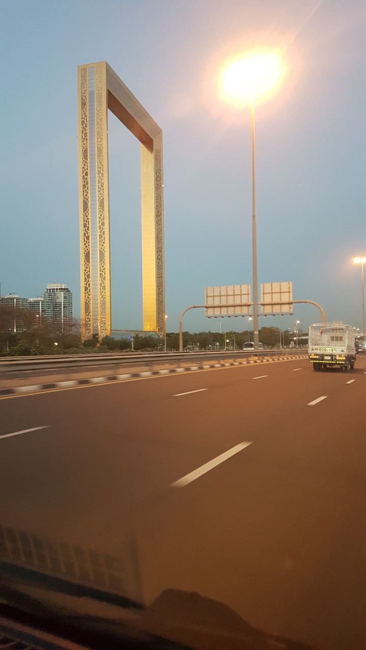 Dubai frame