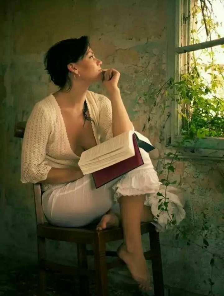 alone lady