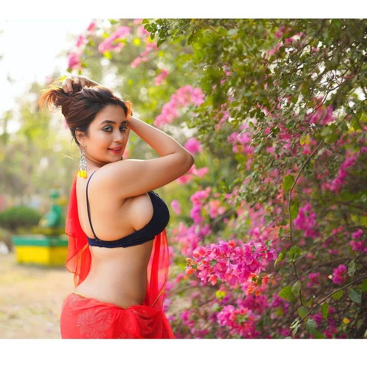 biggest size Desi girl