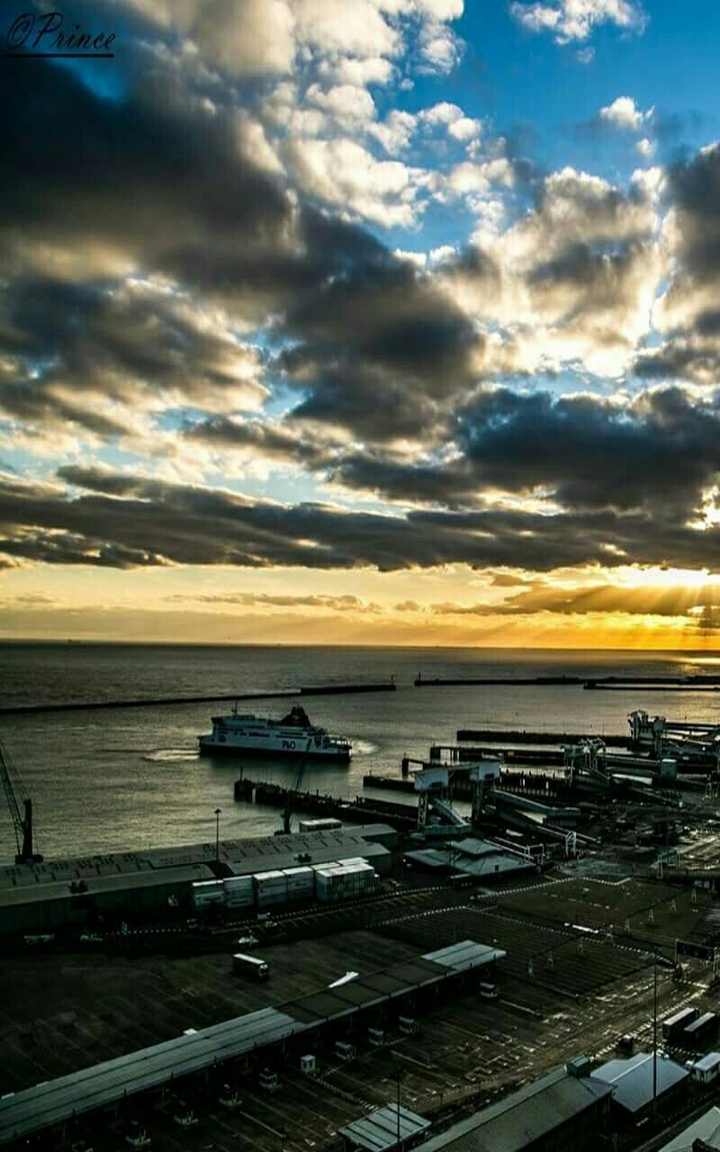☉