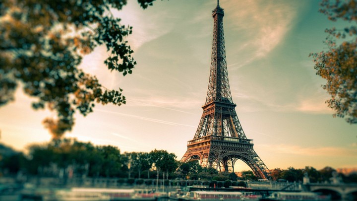 Eiffel Tower,Paris