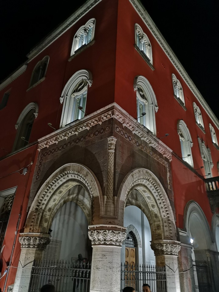 palazzo di sera