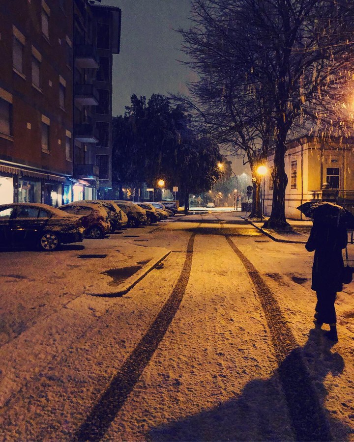Snowing in Italy