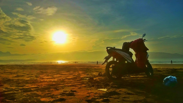 Teleng Ria Beach - PACITAN