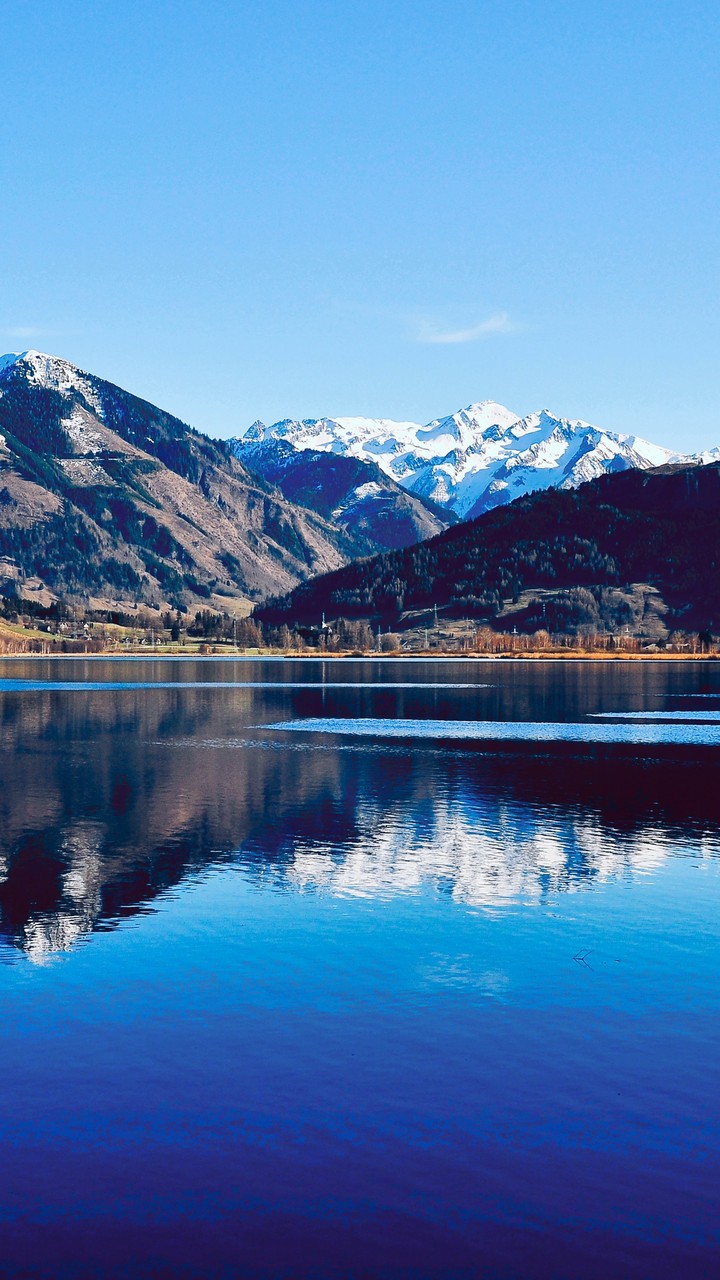 The aesthetic of the lake