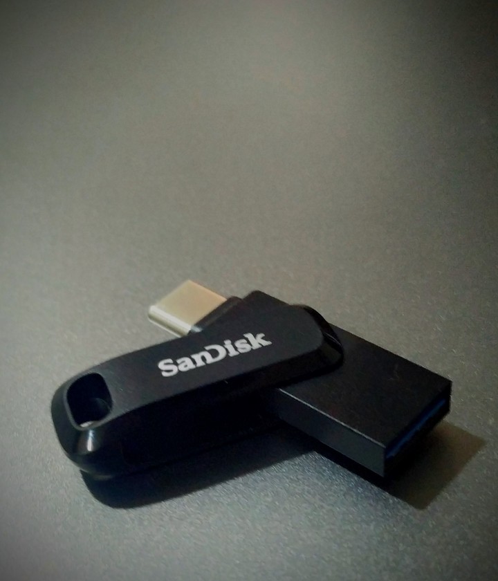 PENDRIVE