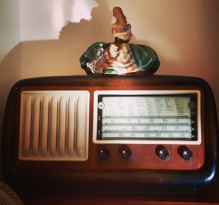 Radio d'epoca anni '40