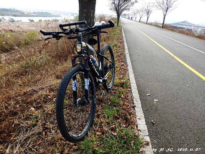 .