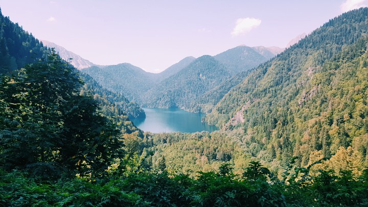 lake Ritza