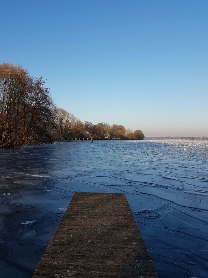 Frozen dock
