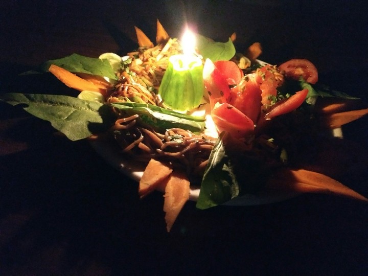Noodle salad cake