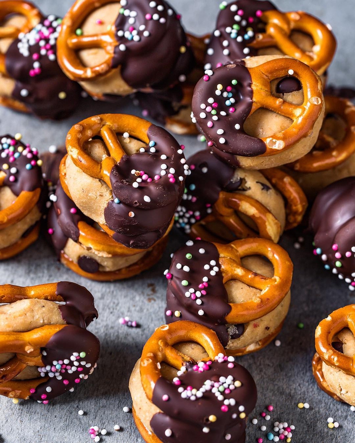peanut butter chickpea cookies